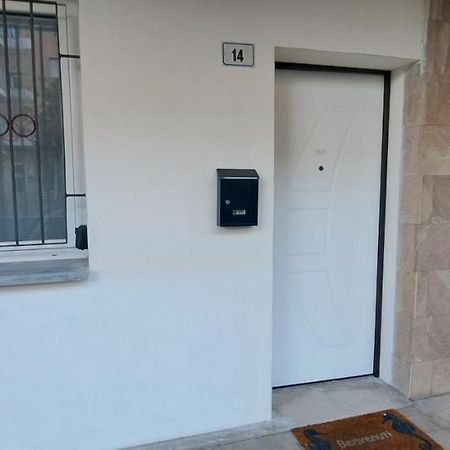 Piazza La Veneta New Very Close To The Center University And Hsorsola Bolonia Exterior foto